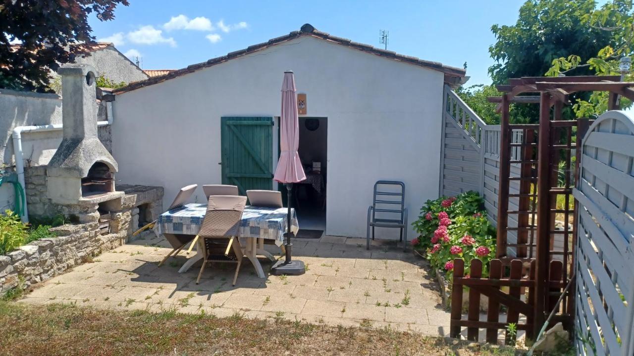 Le Clos Do Re Sainte-Marie-de-Re Exterior photo